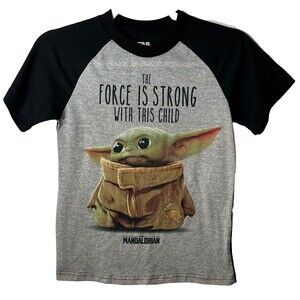 Star Wars Shirt Boys Size M The Mandalorian Child Force is Strong Poly Crew